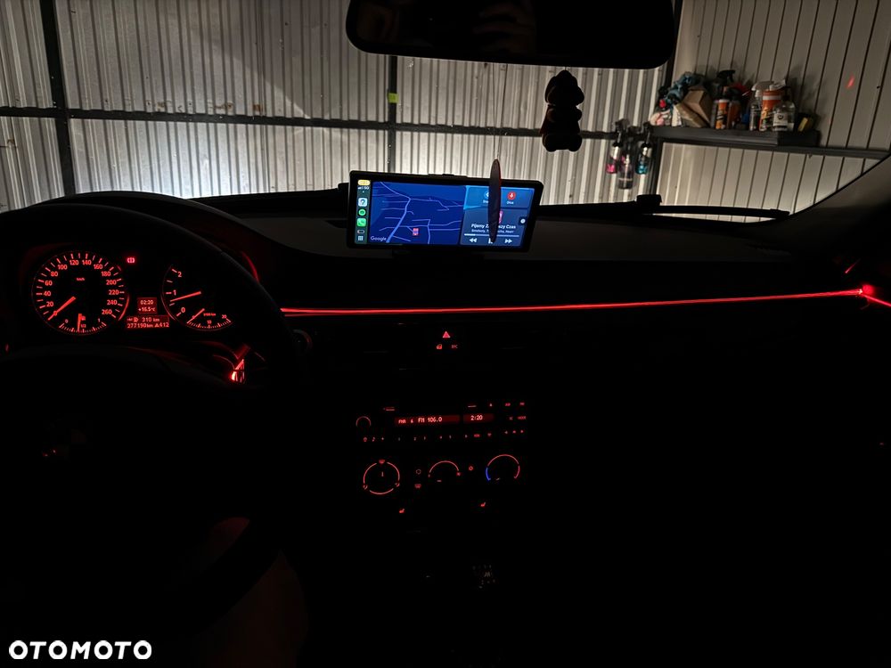BMW Seria 3 318i - 6