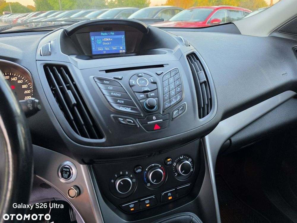 Ford Kuga - 36