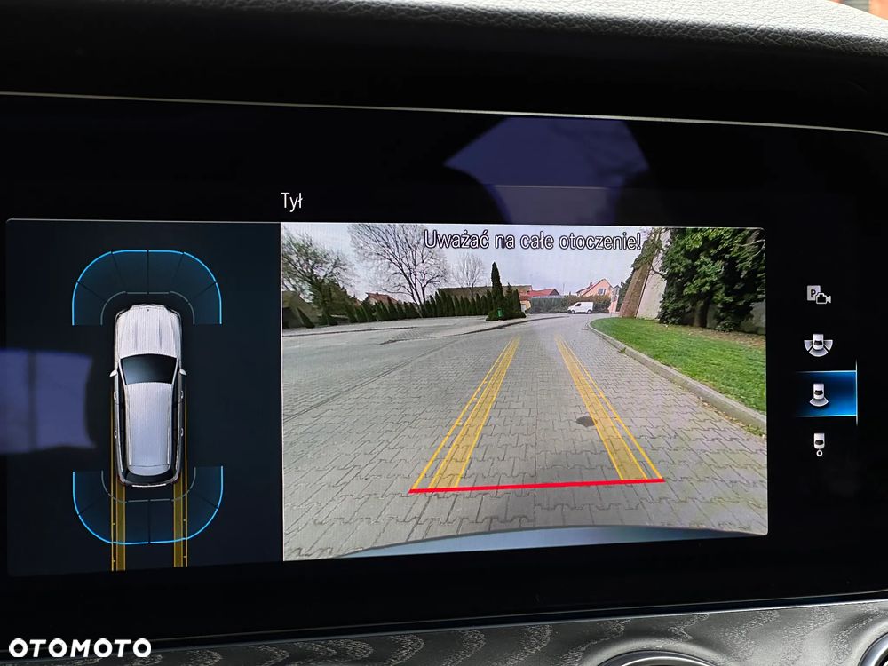 Mercedes-Benz Klasa E - 26