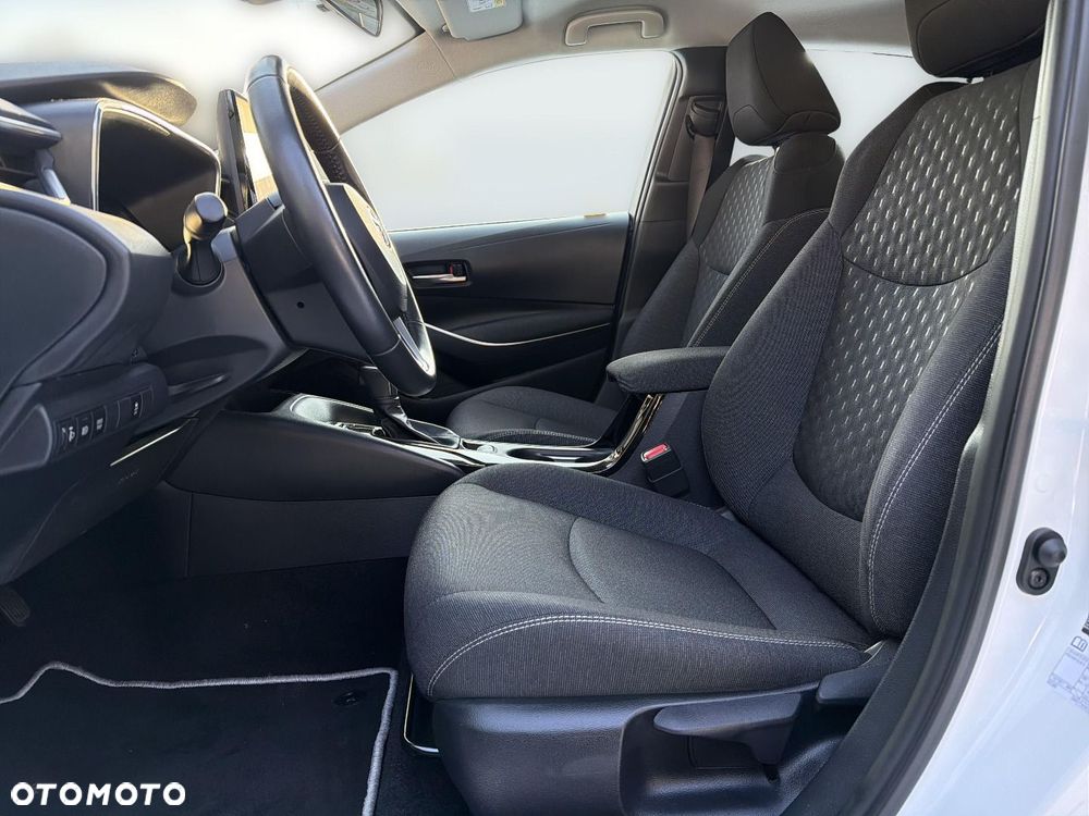Toyota Corolla 1.8 Hybrid Comfort - 22