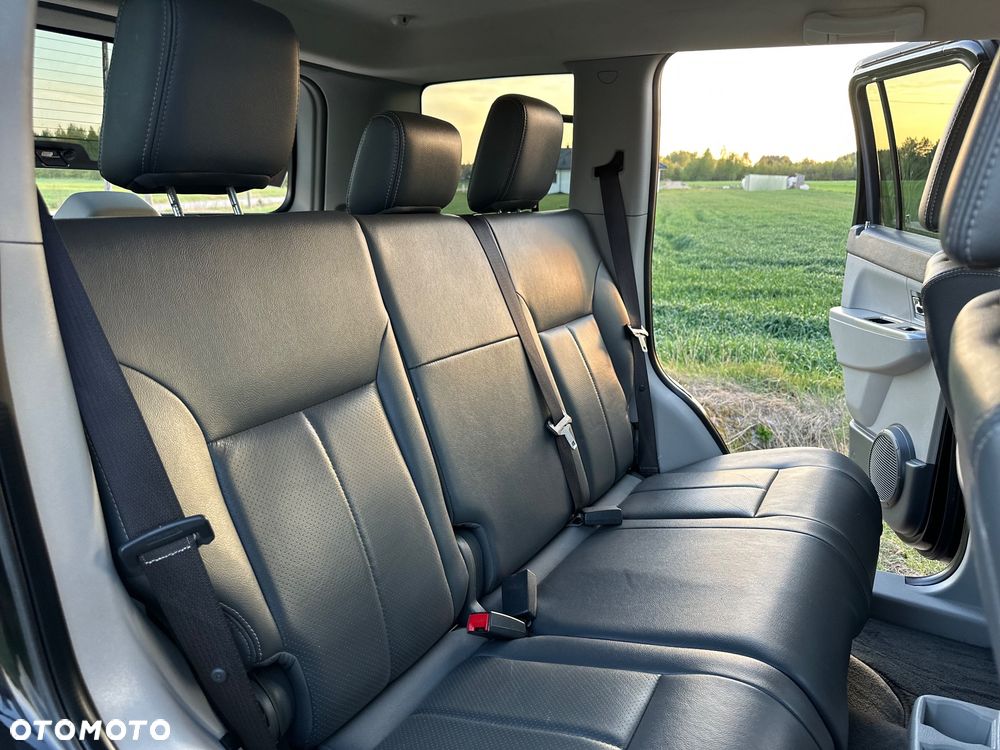 Jeep Cherokee - 28