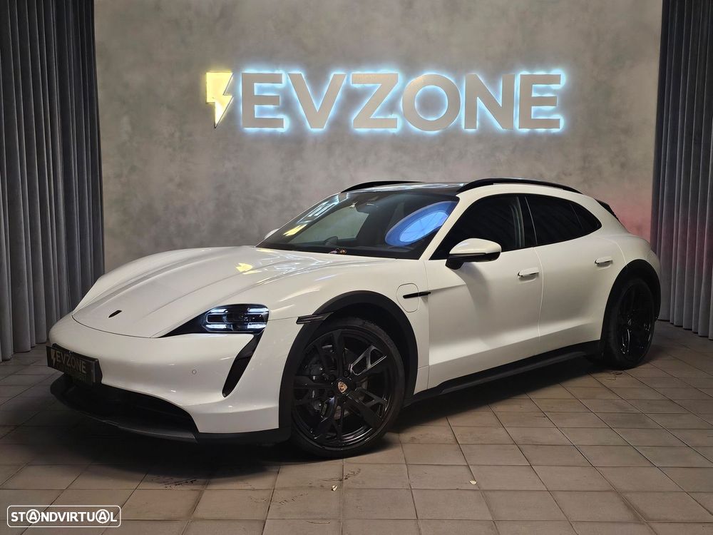 Porsche Taycan Cross Turismo 4 - 3
