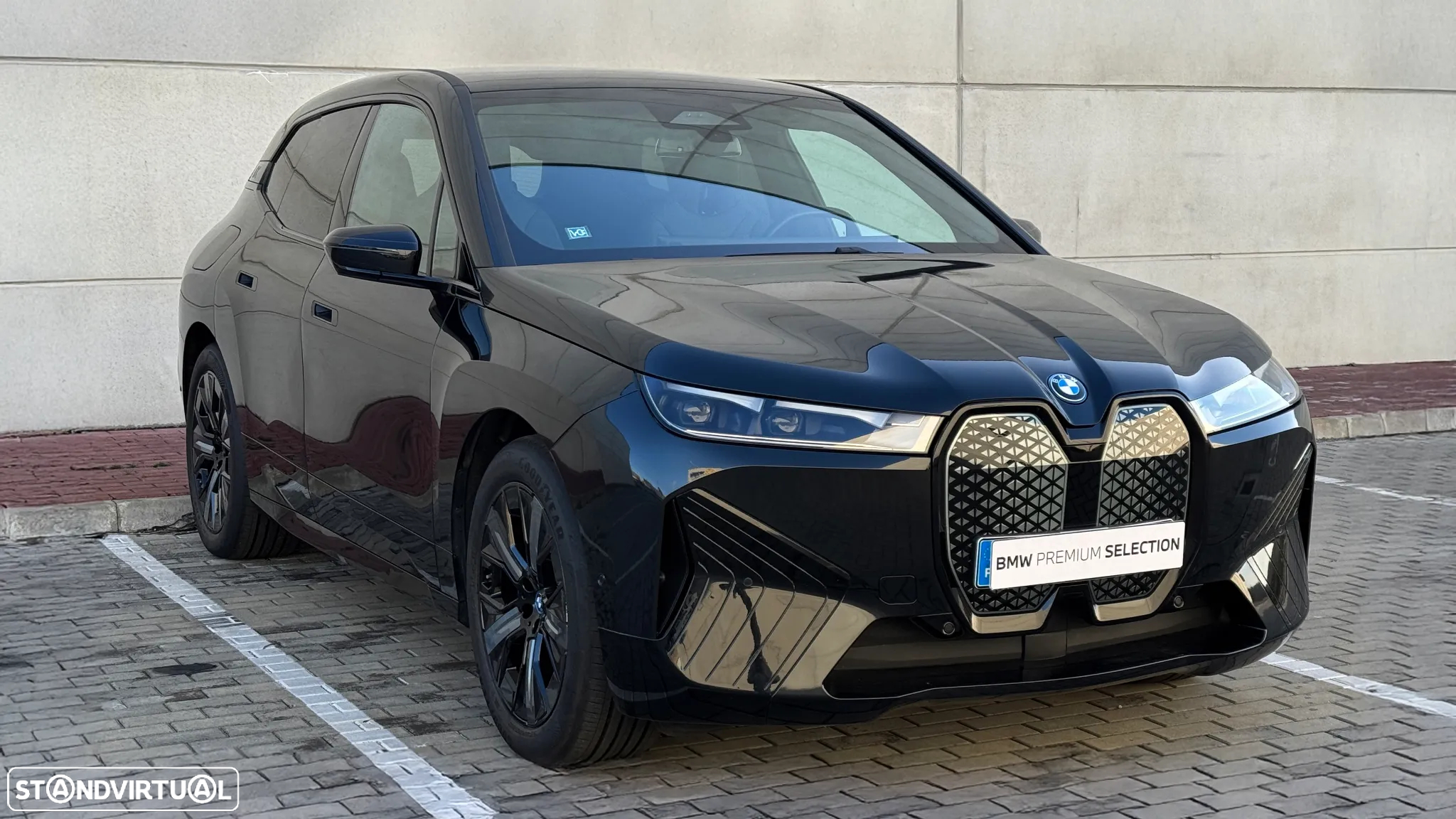 BMW iX xDrive 50 Pack Desportivo - 4