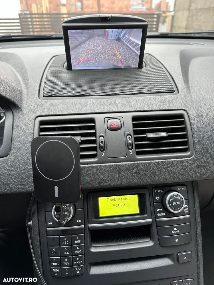 Volvo XC 90 D5 AWD Geartronic Momentum - 10