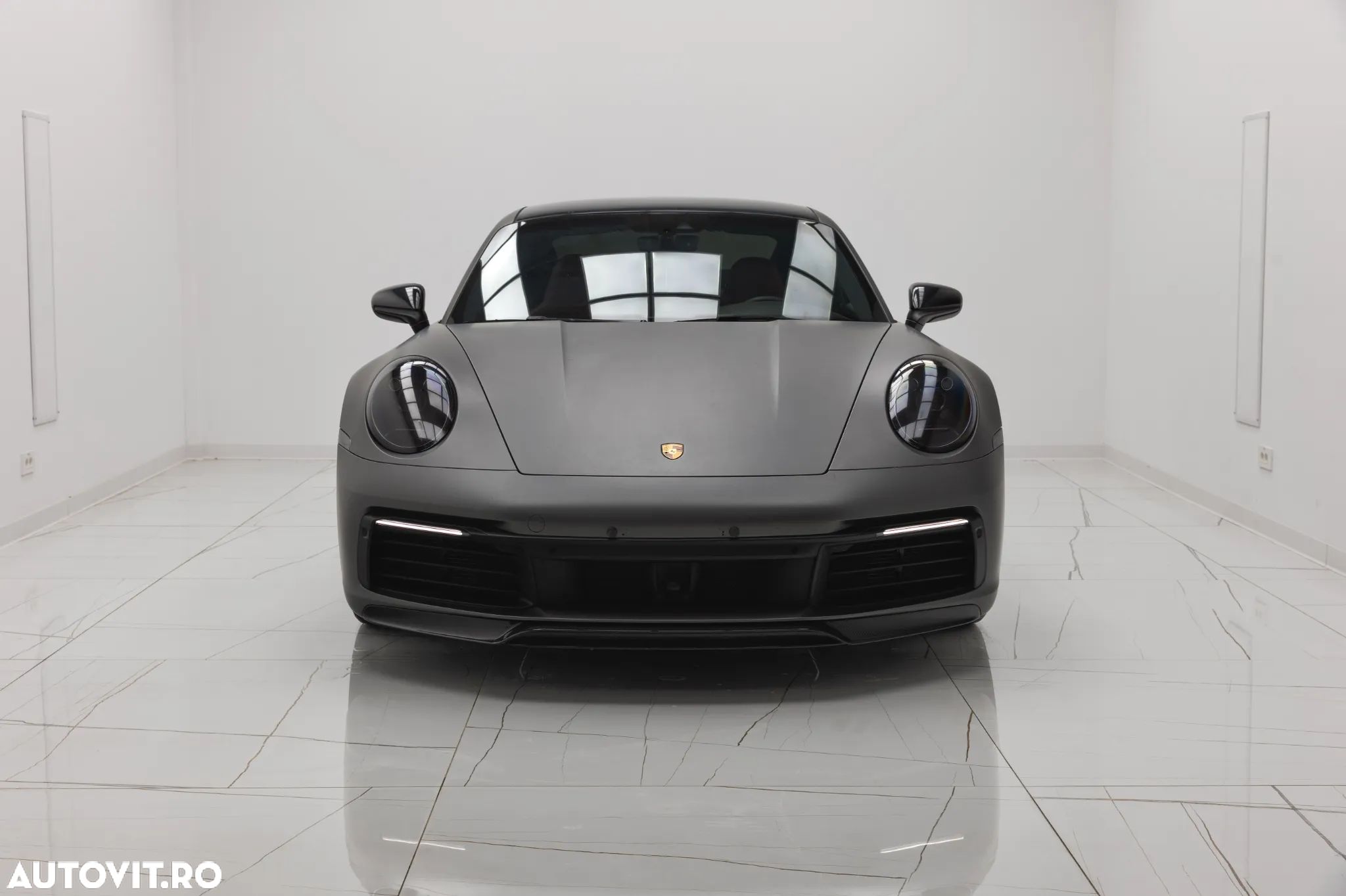Porsche 911 Carrera 4S - 1