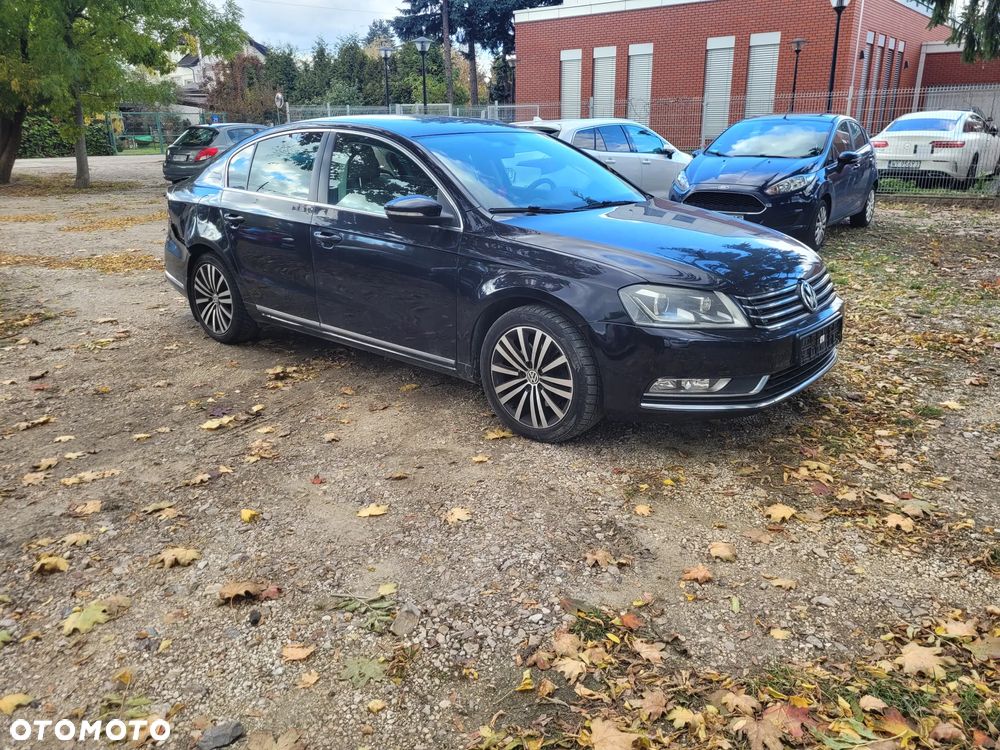 Volkswagen Passat 1.8 TSI Highline - 2