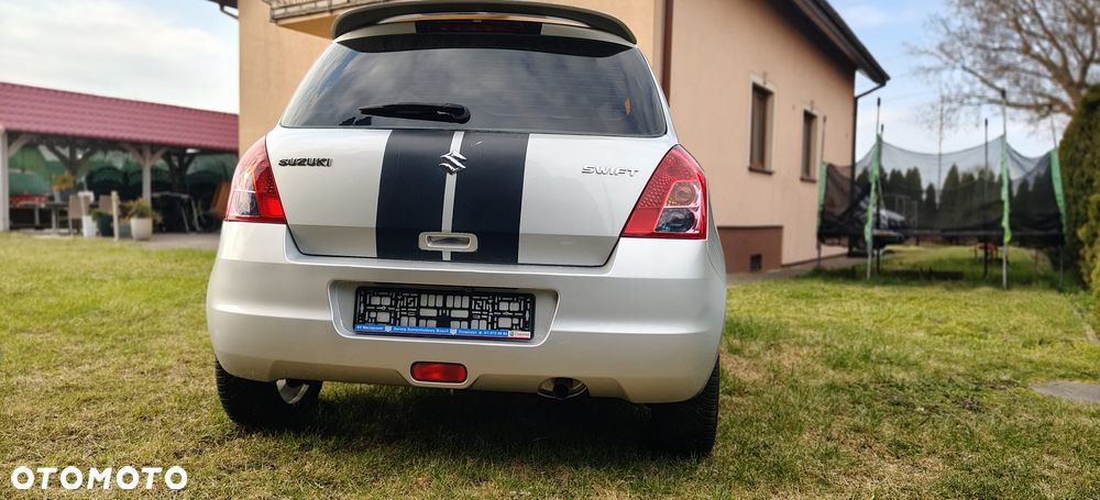 Suzuki Swift 1.3 Sunlight Edition - 8