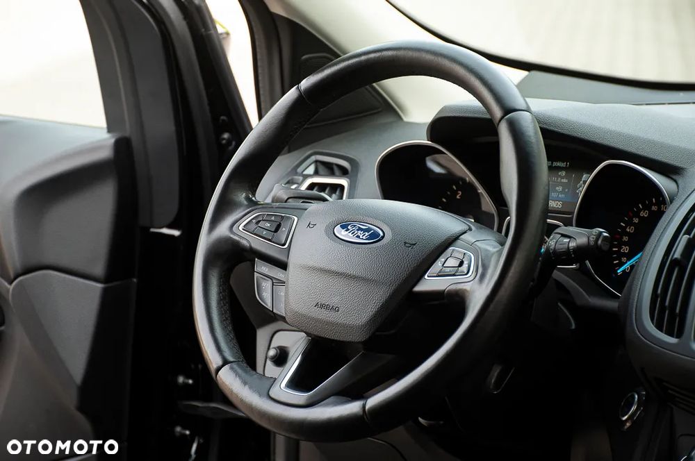 Ford Kuga 2.0 TDCi 4x4 Titanium - 25