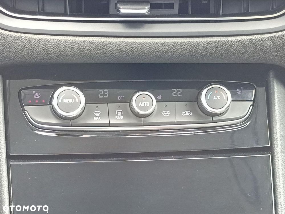 Opel Grandland - 38