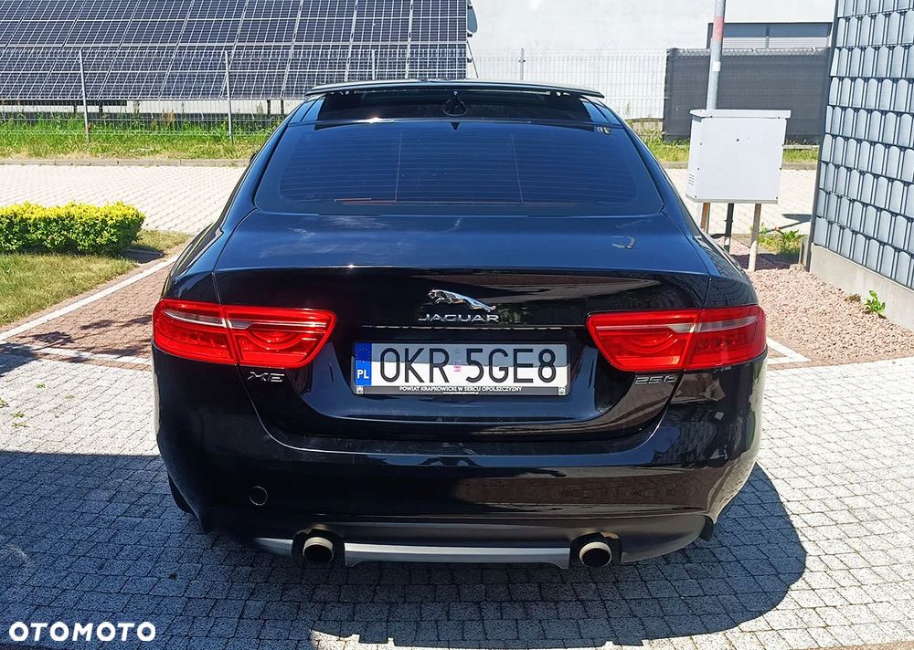 Jaguar XE P250 S - 7