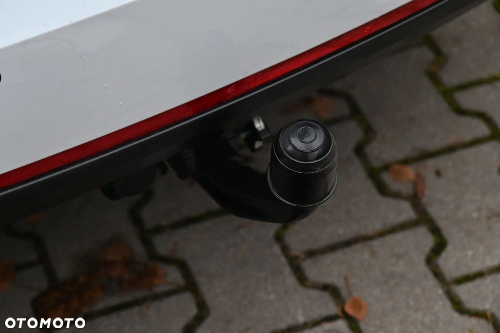 Skoda Octavia Combi 2.0 TDI DSG RS - 22