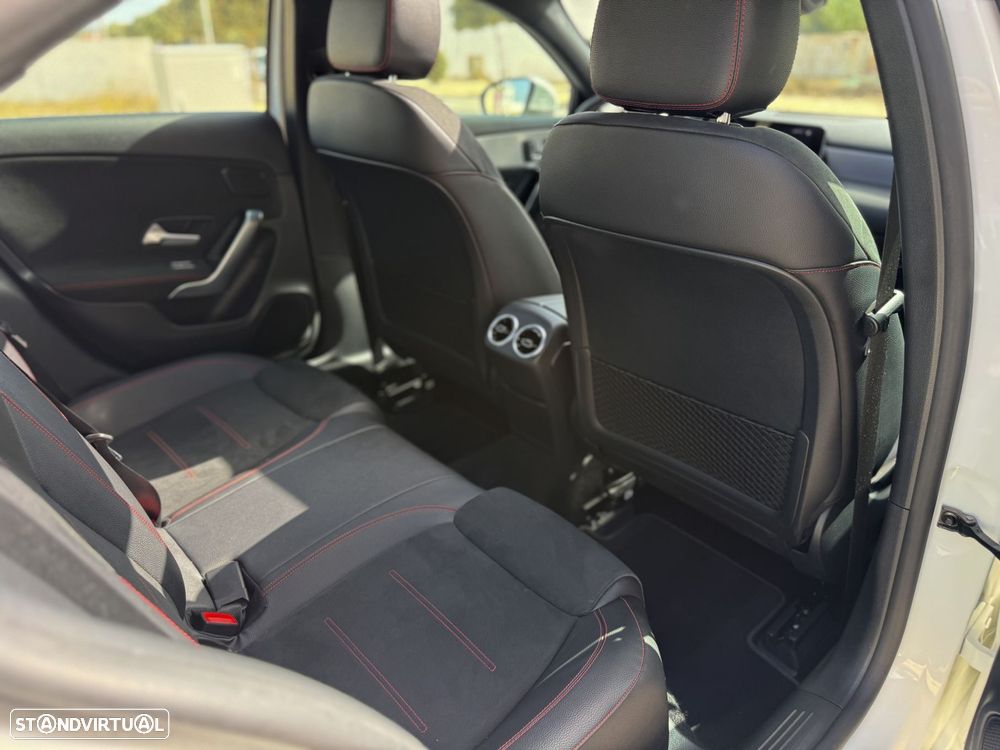 Mercedes-Benz A 180 Limousine d AMG Line Aut. - 35