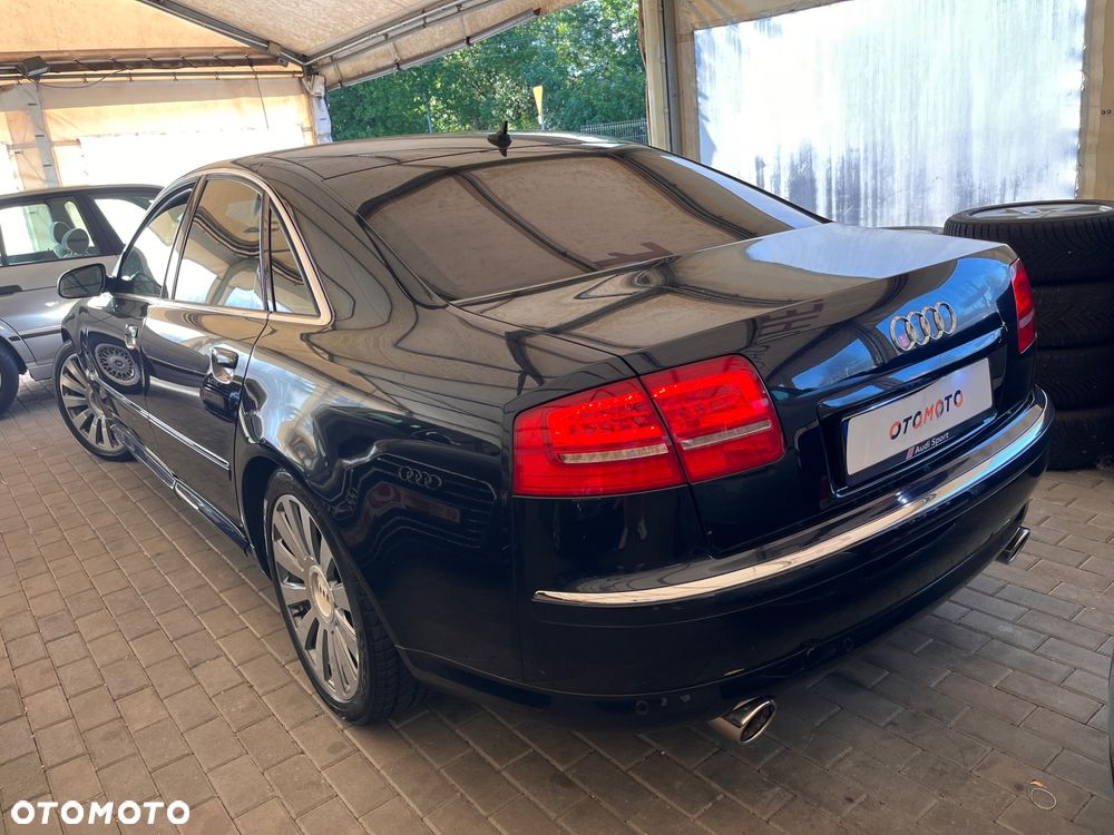 Audi A8 4.2 Quattro - 4