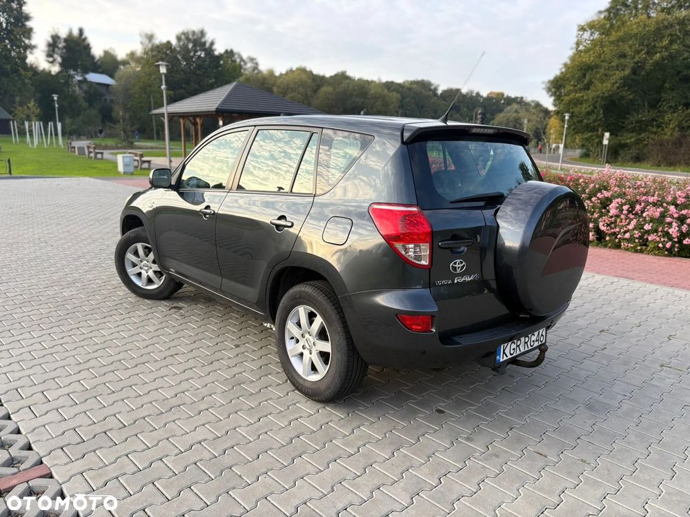 Toyota RAV4 2.2 D-4D 4x4 Team - 17