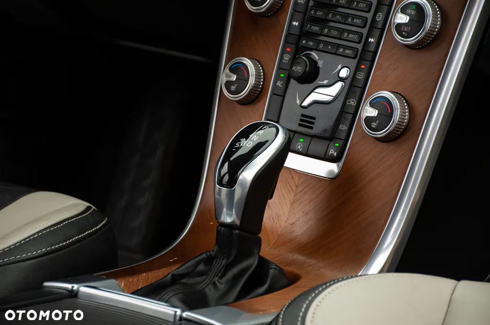 Volvo XC 60 D4 Drive-E Summum - 16