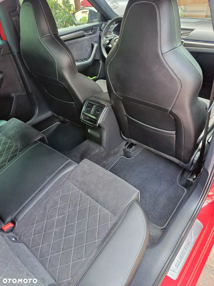 Skoda Superb 2.0 TDI SCR Sportline DSG - 5