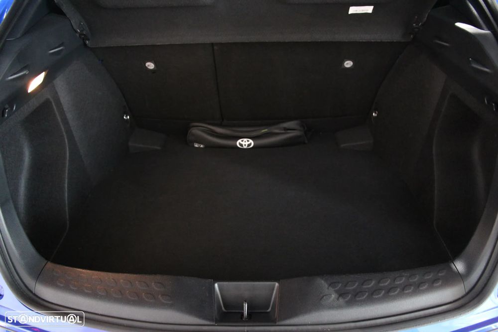 Toyota C-HR 1.8 Hybrid Square Collection - 28