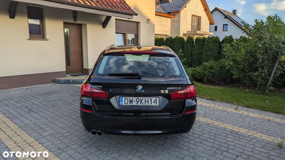 BMW Seria 5 520d xDrive Luxury Line - 14