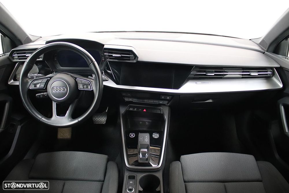 Audi A3 Sportback 45 TFSIe S line - 9
