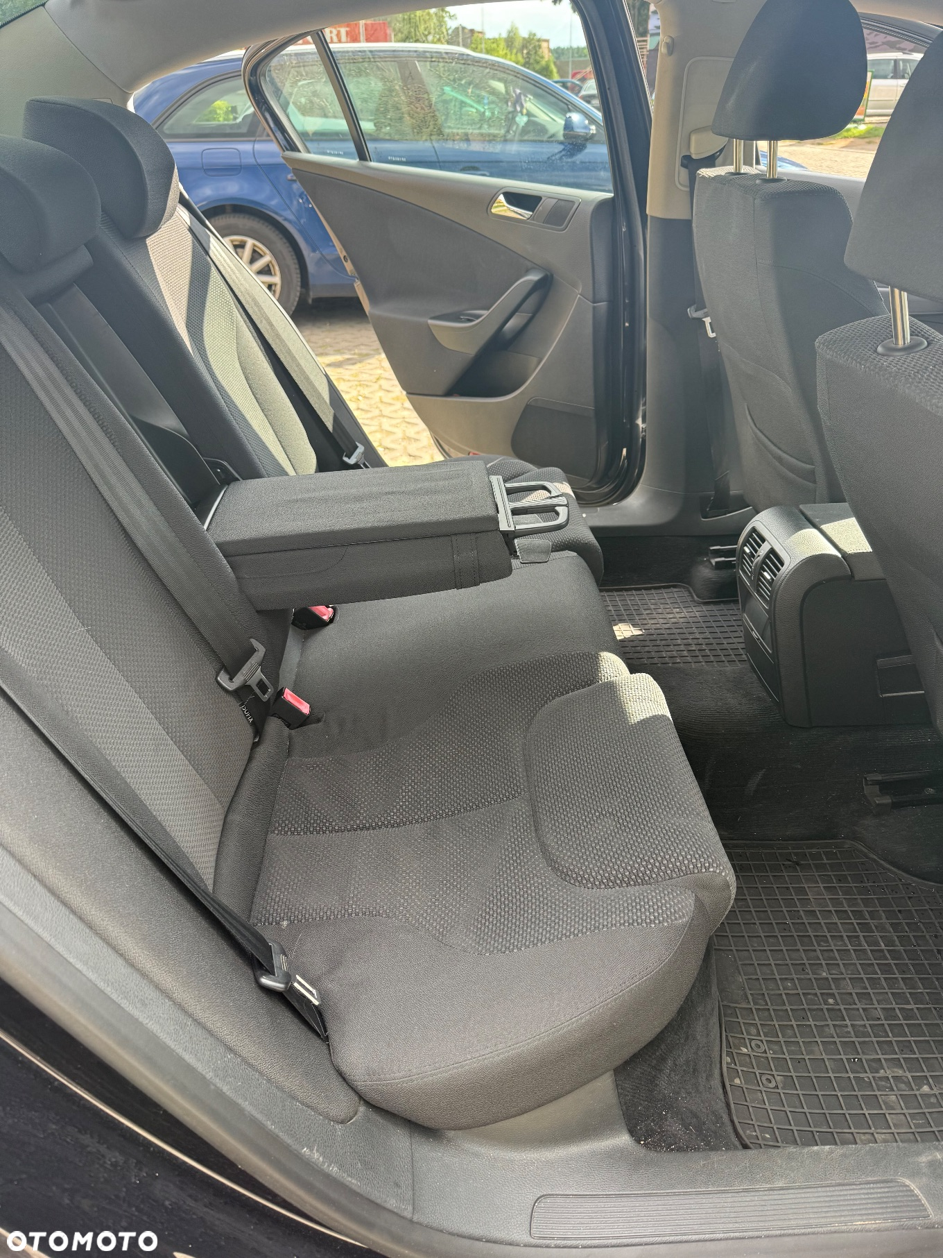 Volkswagen Passat - 16