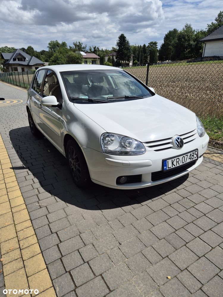 Volkswagen Golf - 1