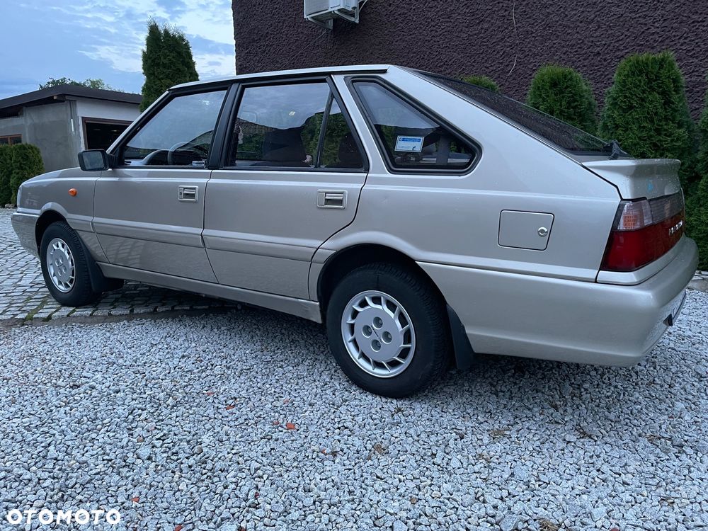 Polonez Caro - 8