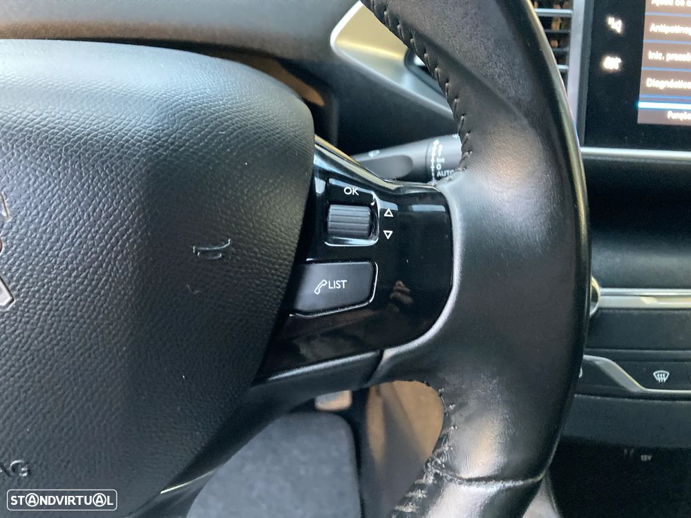 Peugeot 308 SW BlueHDi 130 Stop & Start Style - 12