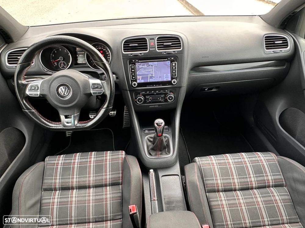 VW Golf 2.0 GTI - 20
