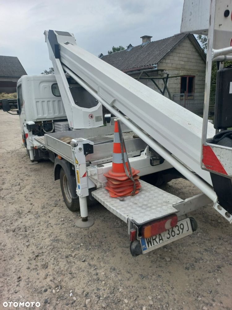 Nissan nissan cabstar - 2