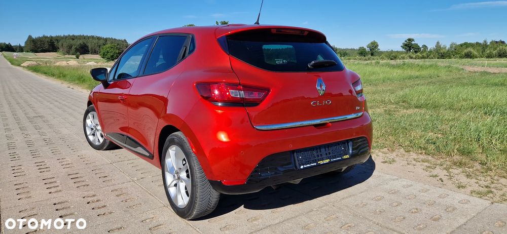 Renault Clio TCe 90 Limited - 18