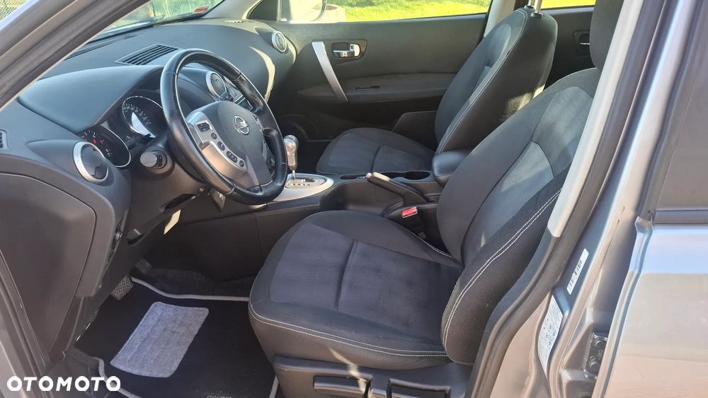 Nissan Qashqai 2.0 CVT lounge - 9