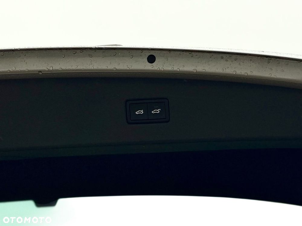 Volkswagen Tiguan - 27