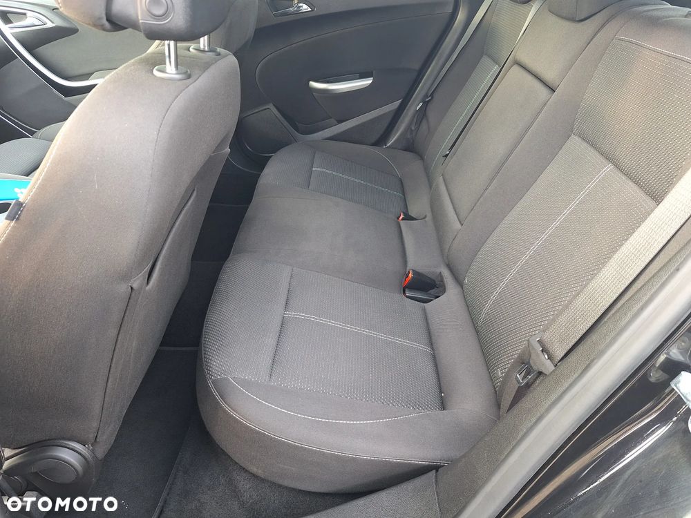 Opel Astra 1.4 Turbo Cosmo - 24