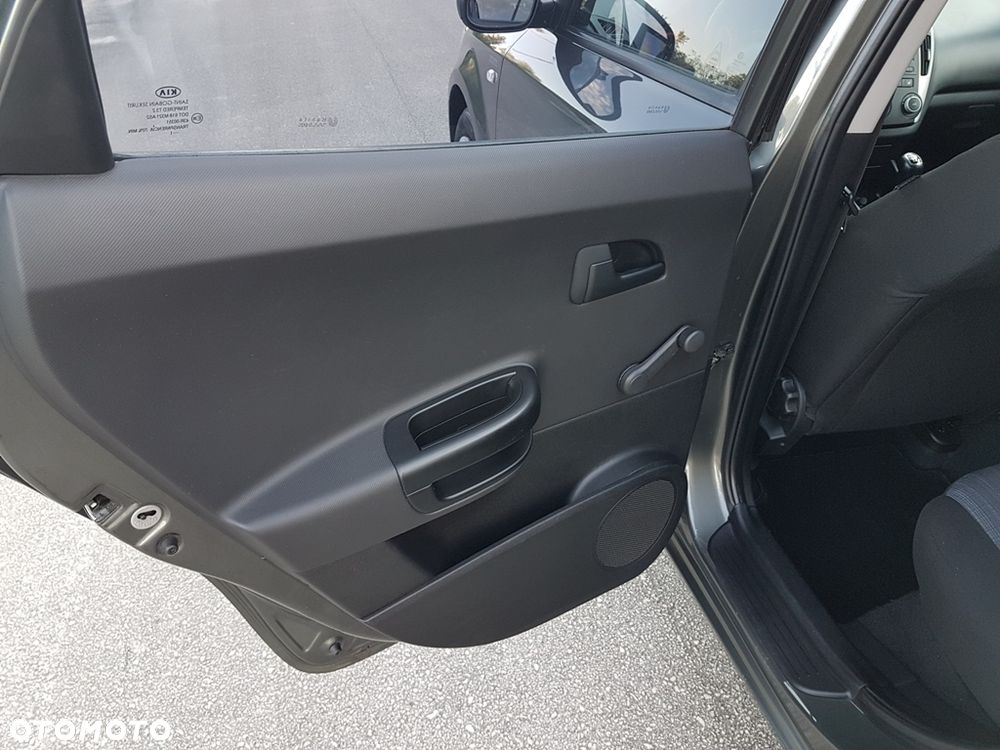 Kia Ceed 1.4 CVVT Dream-Team Edition - 24