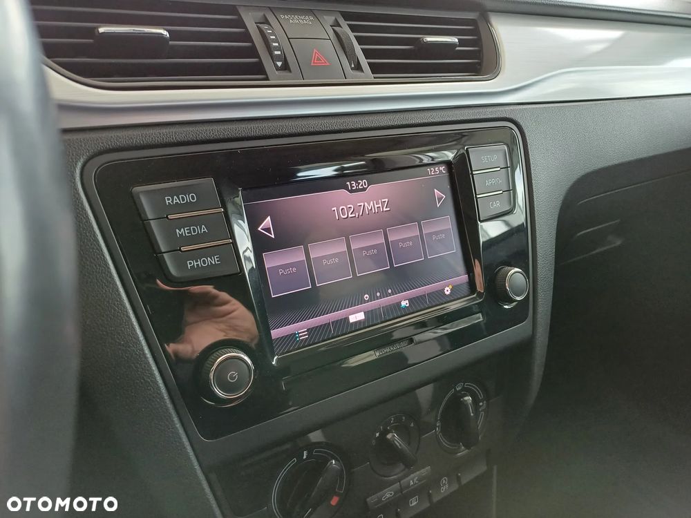 Skoda RAPID 1.6 TDI DPF Ambition - 17