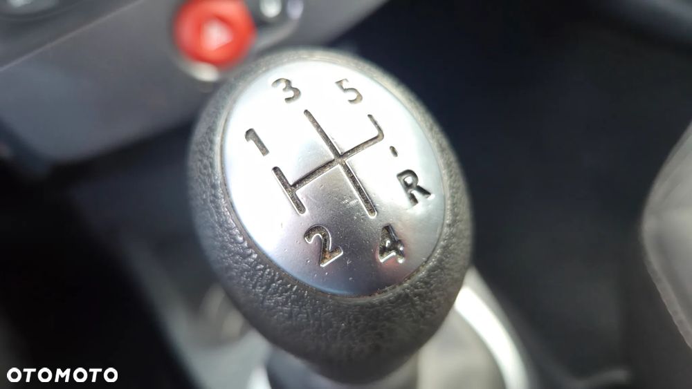 Renault Clio 1.2 16V 75 Collection - 27