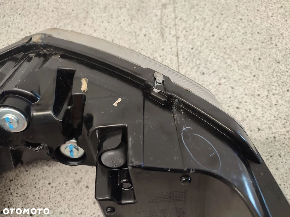 Lampa przód, przednia, reflektor Aprilia Tuona 125 RS125 RS 125 - 31