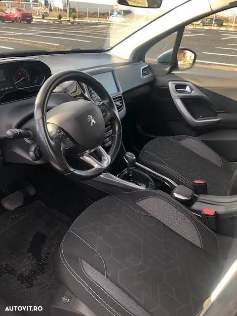 Peugeot 2008 1.2 PureTech Turbo EAT6 S&S Allure - 13