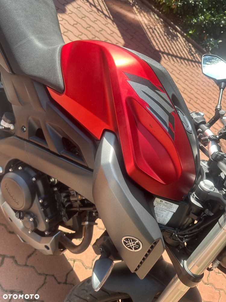 Yamaha MT - 12