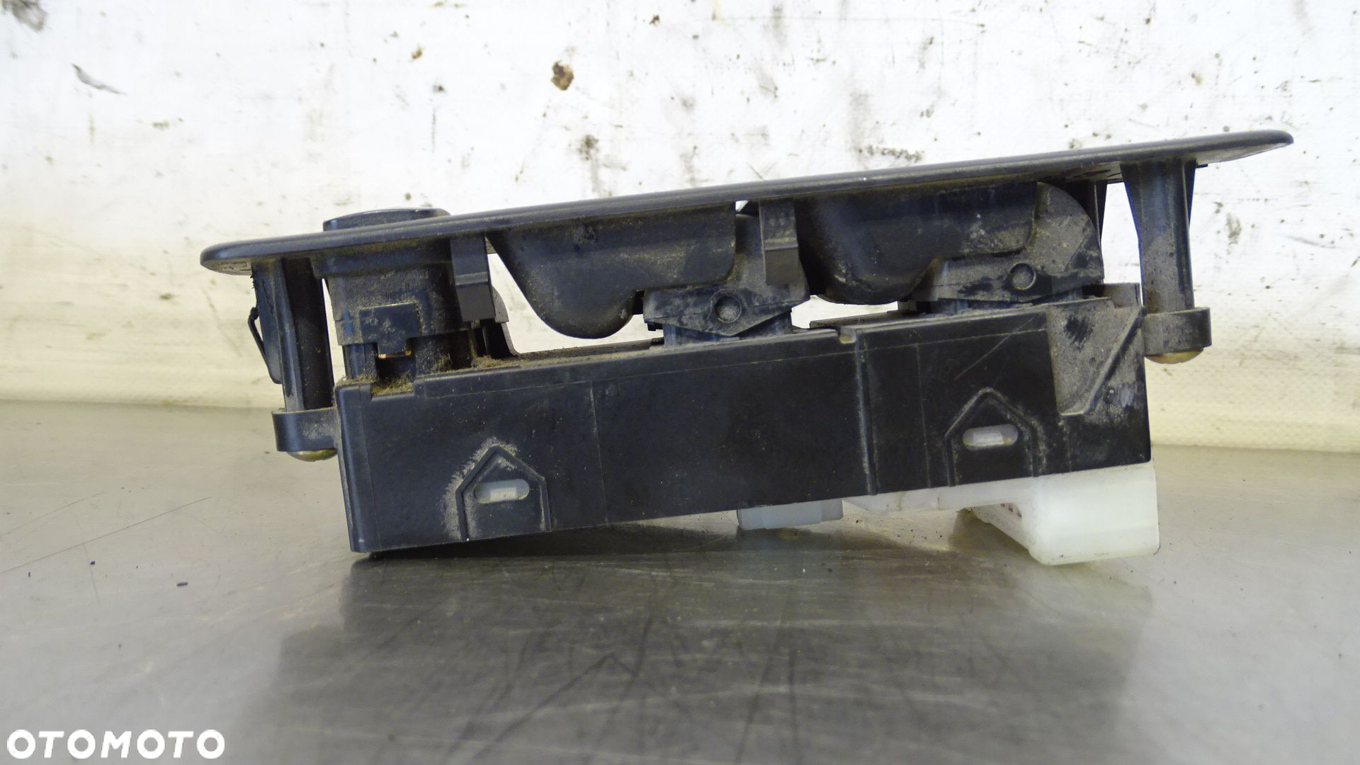 PANEL STEROWANIA SZYB SUBARU FORESTER I 2.0 - 2