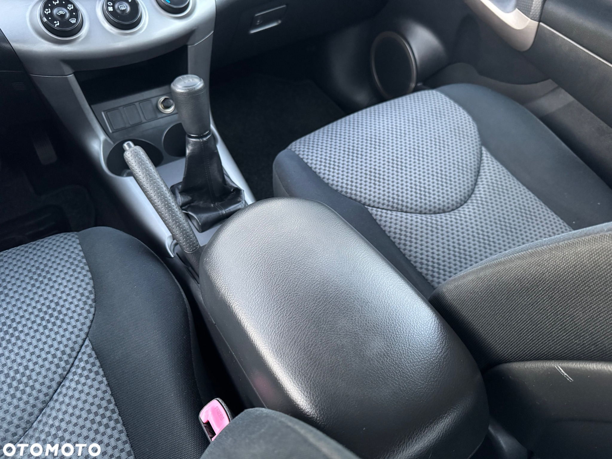 Toyota RAV4 2.0 4x4 Sol - 20