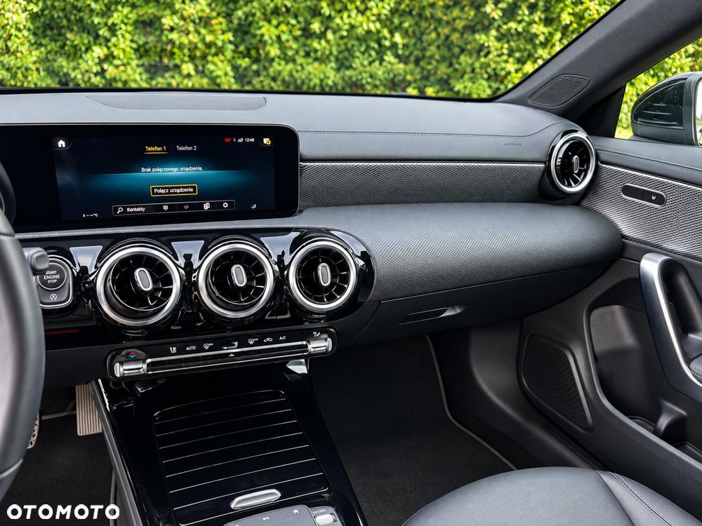 Mercedes-Benz CLA - 14