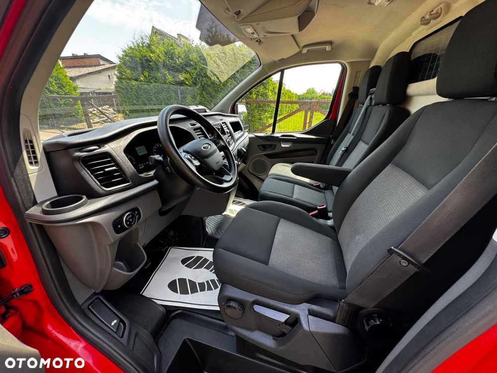 Ford TRANSIT CUSTOM - 28