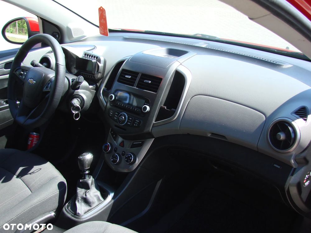 Chevrolet Aveo - 12