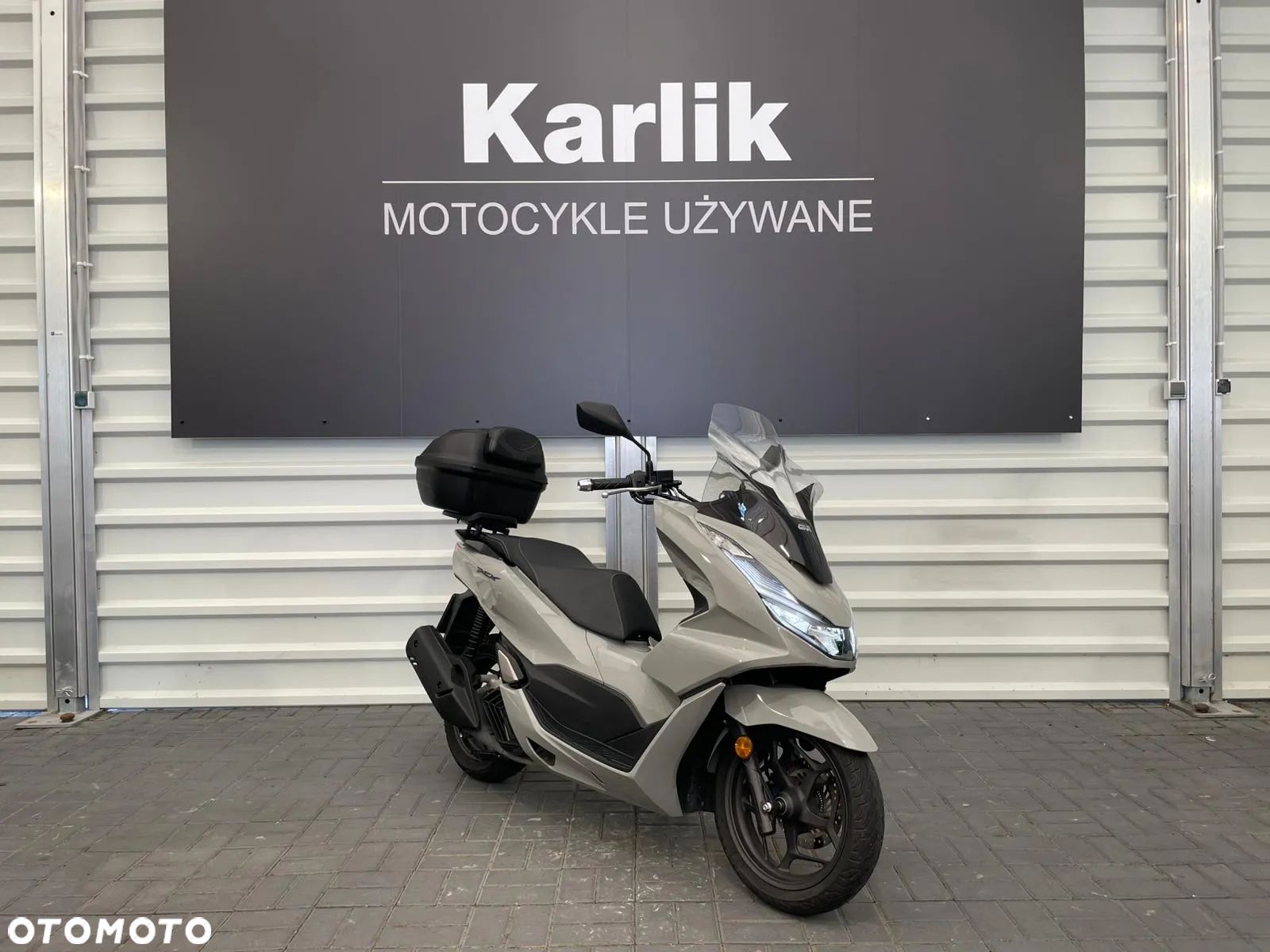 Honda PCX - 1
