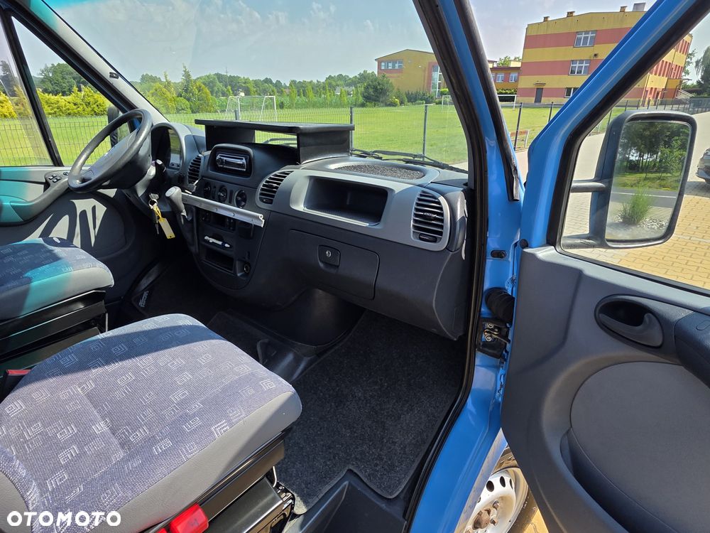 Mercedes-Benz Sprinter - 39