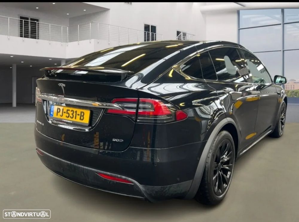 Tesla Model X P90D AWD - 2