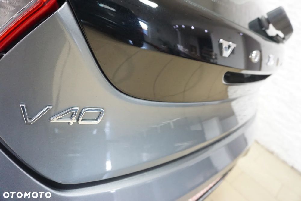 Volvo V40 D2 Kinetic - 16