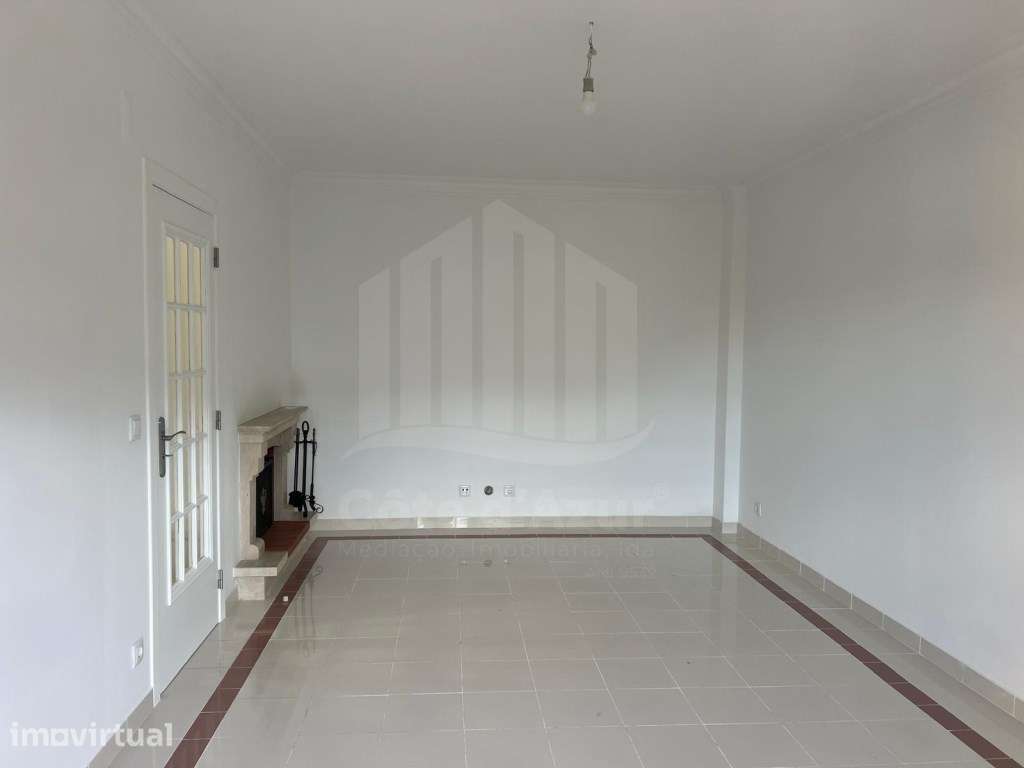 Apartamento T3 Parque da Paz no Feijó com Arrecadação e duas Varandas. - Grande imagem: 5/30