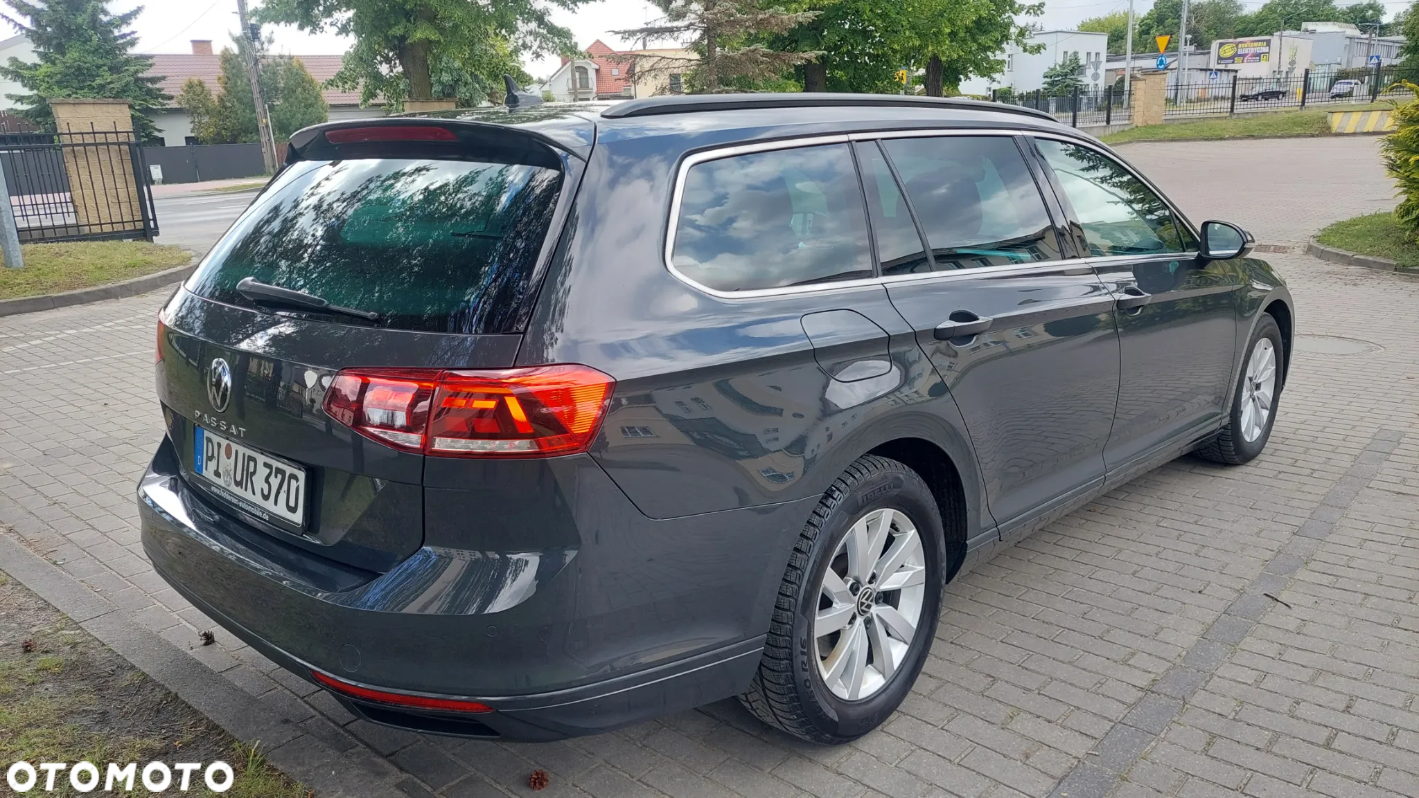 Volkswagen Passat - 30